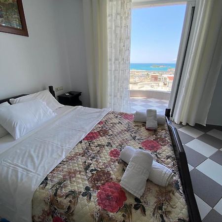 كساميل Henardi Apartments المظهر الخارجي الصورة