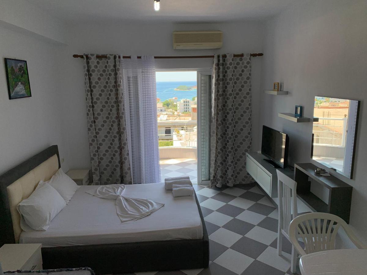 كساميل Henardi Apartments المظهر الخارجي الصورة