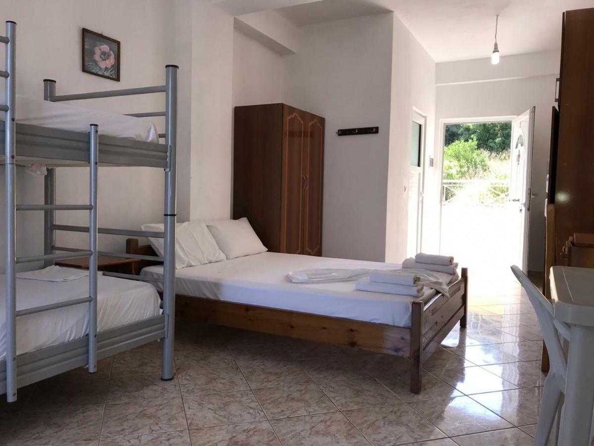 كساميل Henardi Apartments المظهر الخارجي الصورة